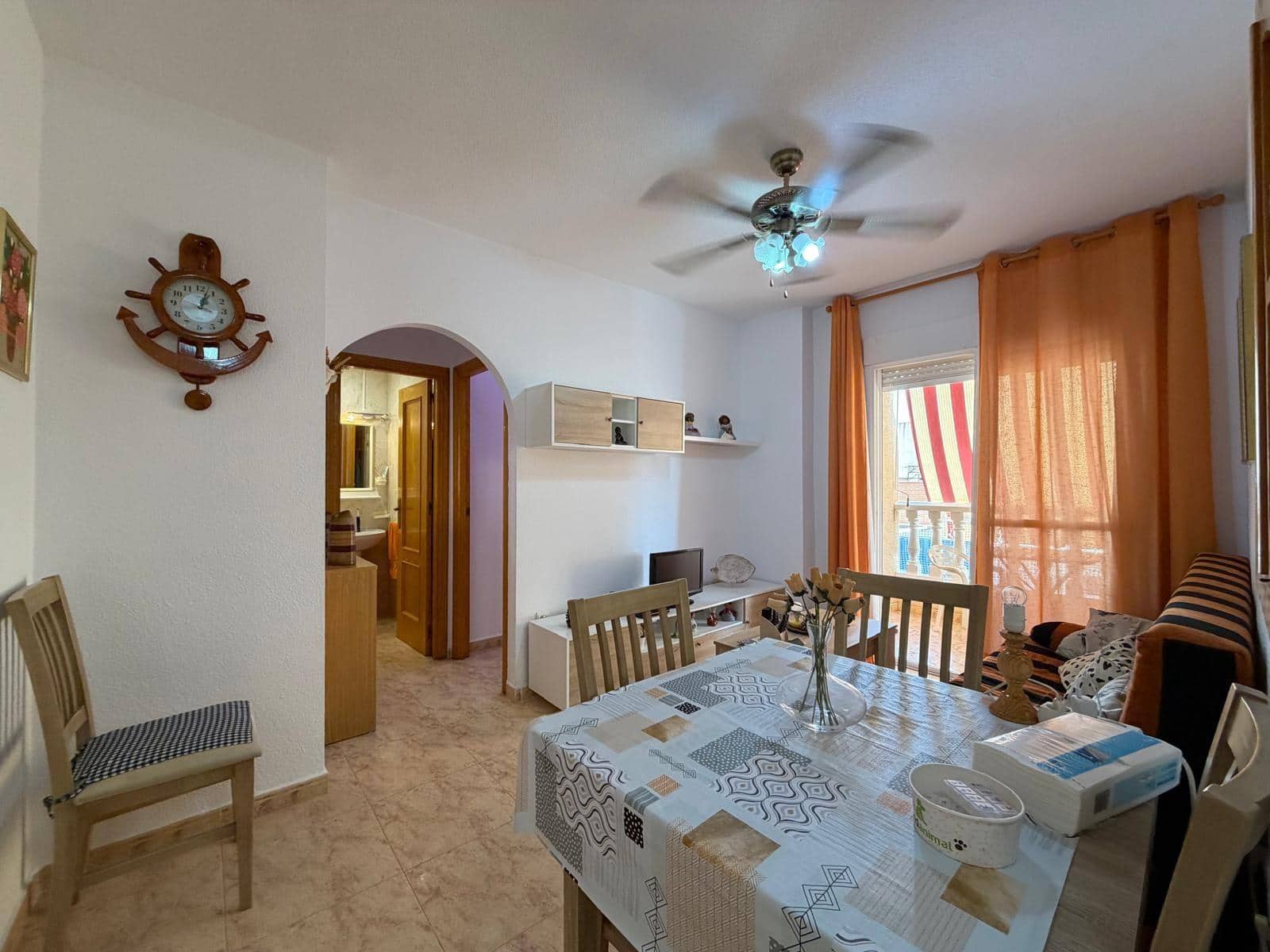 2 soveværelse Lejlighed til salg i Torrevieja - € 129.900 (Ref: 10011494)