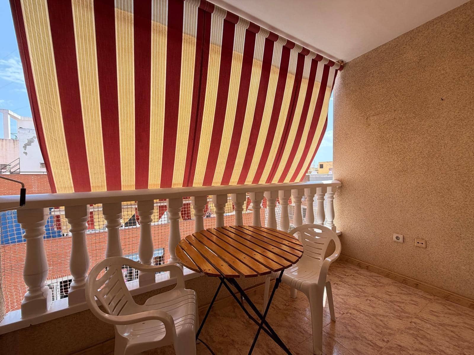 2 soveværelse Lejlighed til salg i Torrevieja - € 129.900 (Ref: 10011494)