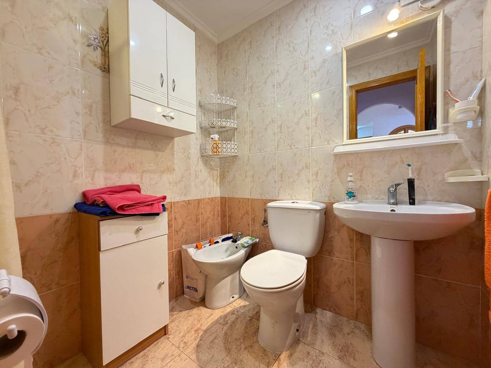 2 soveværelse Lejlighed til salg i Torrevieja - € 129.900 (Ref: 10011494)