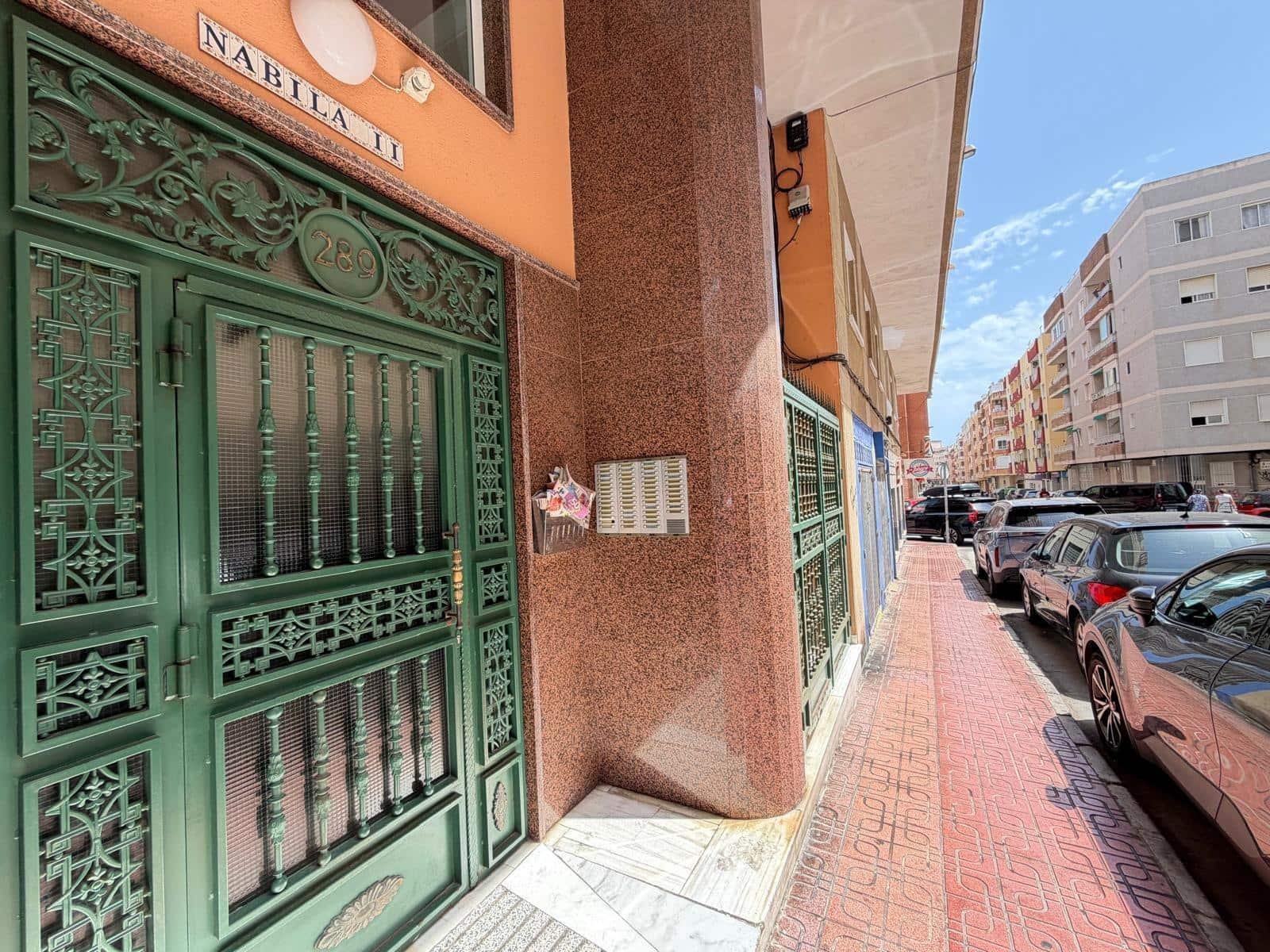 2 soveværelse Lejlighed til salg i Torrevieja - € 129.900 (Ref: 10011494)