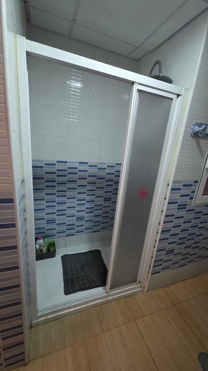 2 slaapkamer Appartement te koop in Alicante stad - € 138.000 (Ref: 10011495)