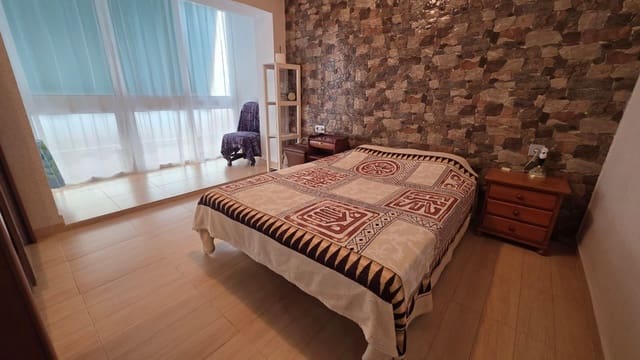 2 slaapkamer Appartement te koop in Alicante stad - € 138.000 (Ref: 10011495)