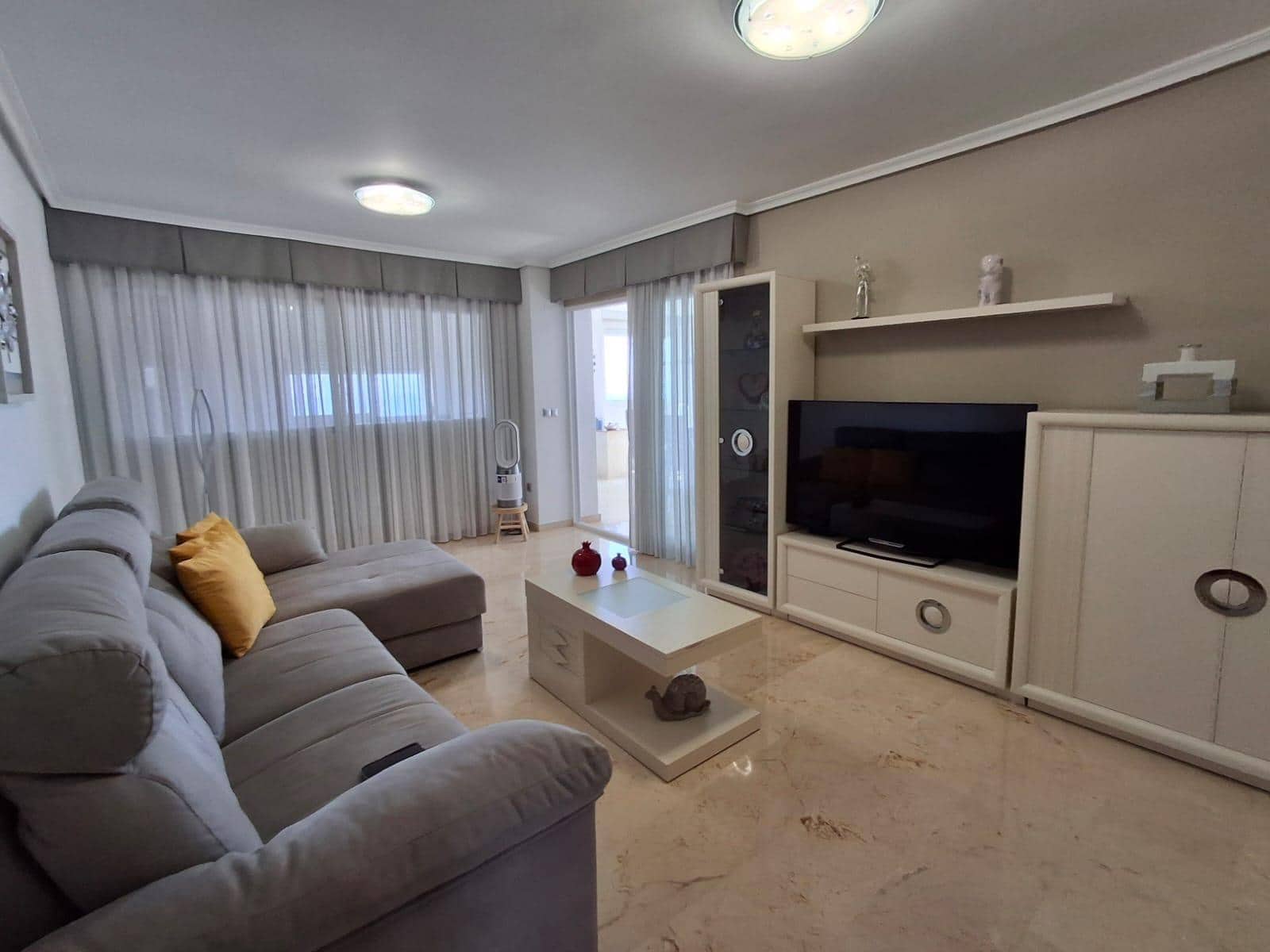 3 sypialnia Mieszkanie na sprzedaż w Benidorm z basenem garażem - 719 000 € (Ref: 10013376)