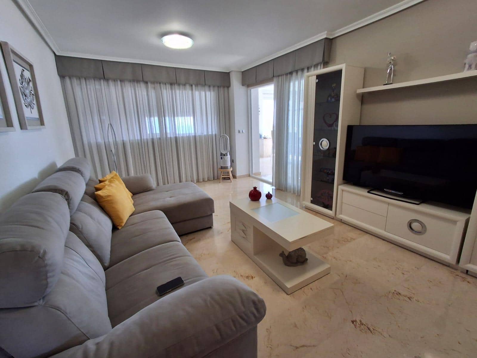 3 sypialnia Mieszkanie na sprzedaż w Benidorm z basenem garażem - 719 000 € (Ref: 10013376)