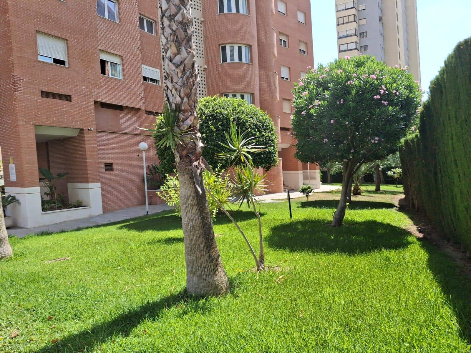 3 sypialnia Mieszkanie na sprzedaż w Benidorm z basenem garażem - 719 000 € (Ref: 10013376)
