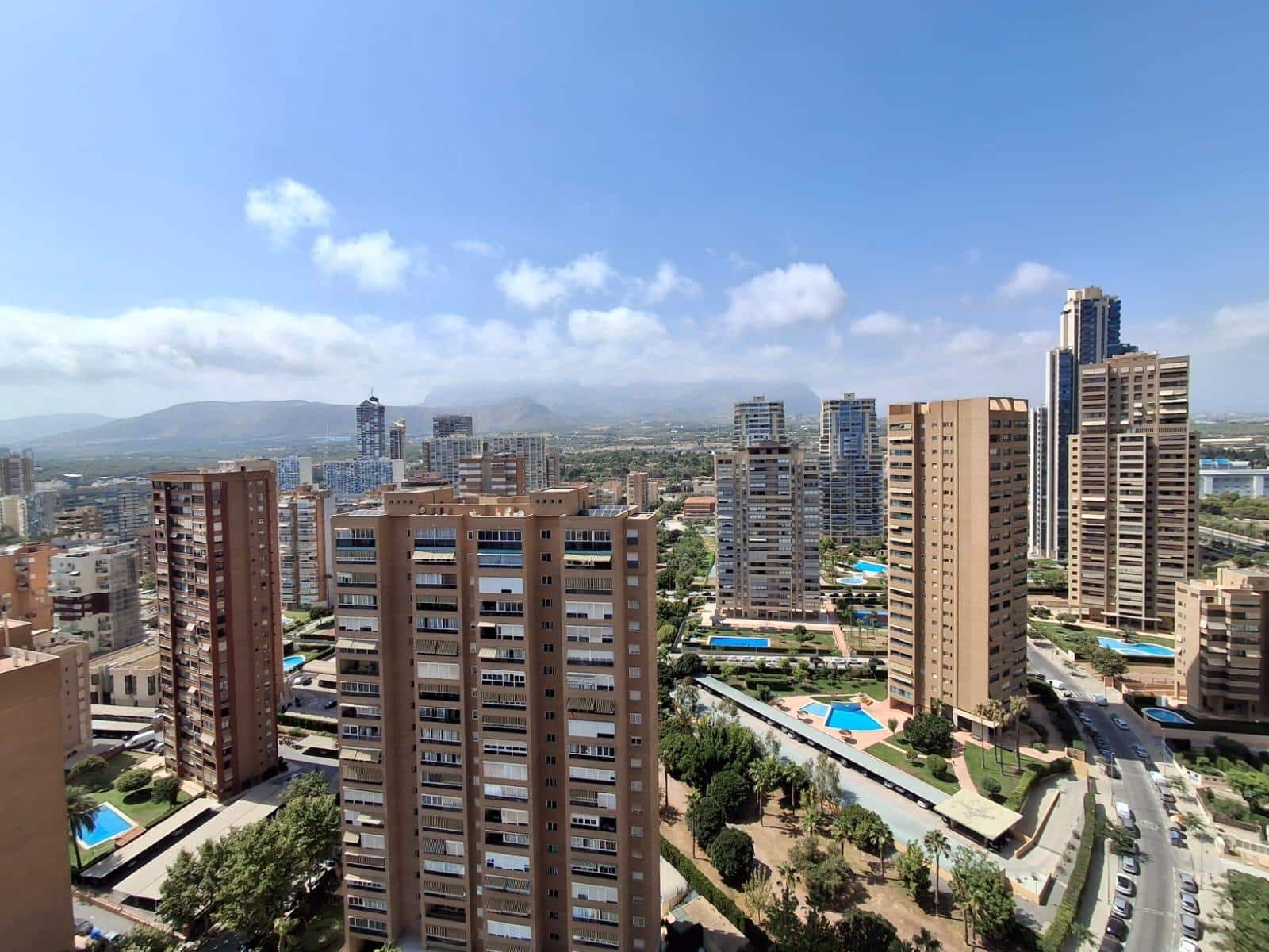 3 sypialnia Mieszkanie na sprzedaż w Benidorm z basenem garażem - 719 000 € (Ref: 10013376)