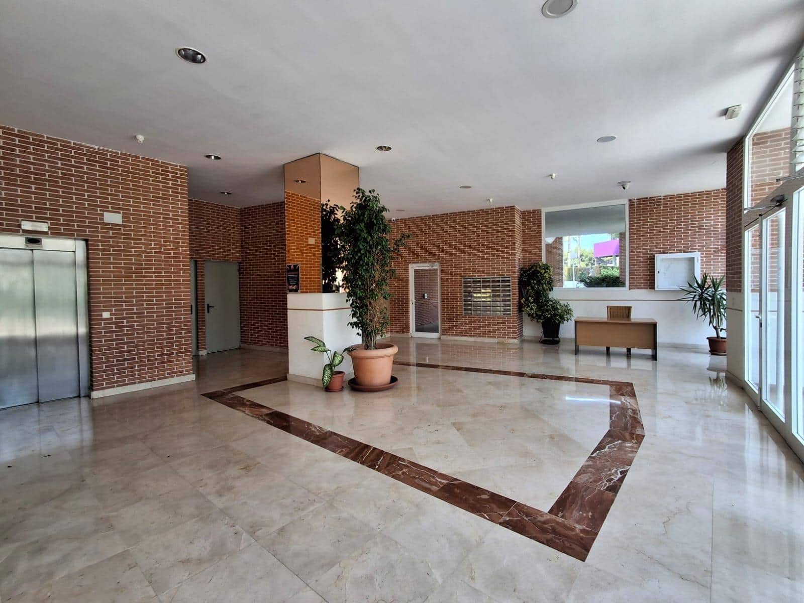 3 sypialnia Mieszkanie na sprzedaż w Benidorm z basenem garażem - 719 000 € (Ref: 10013376)