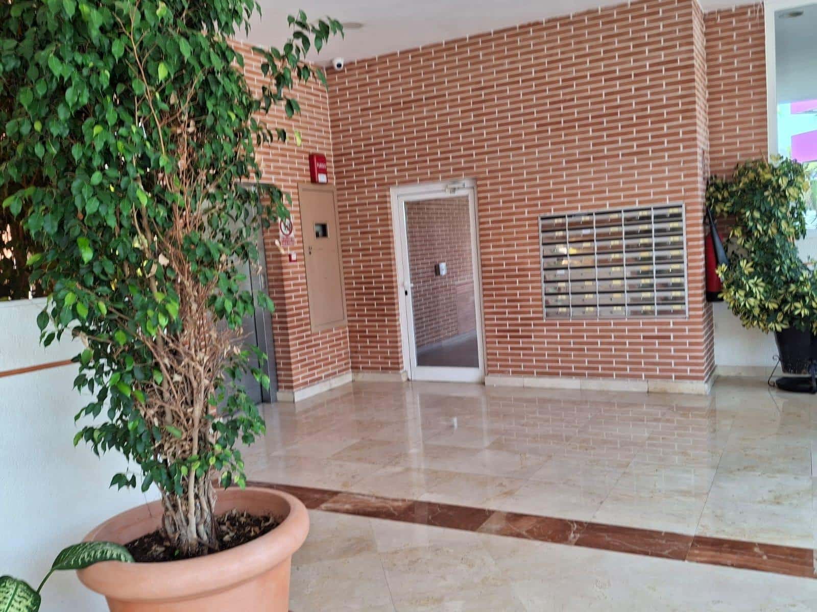 3 sypialnia Mieszkanie na sprzedaż w Benidorm z basenem garażem - 719 000 € (Ref: 10013376)