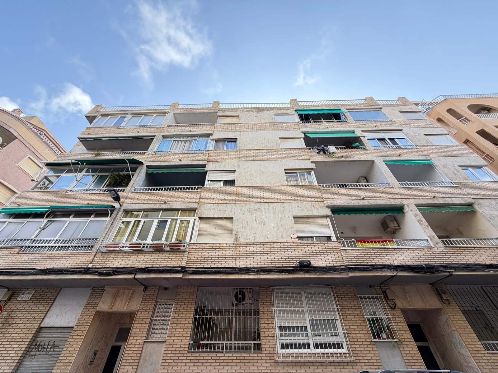 2 soverom Leilighet til salgs i Torrevieja - € 168 000 (Ref: 10013380)
