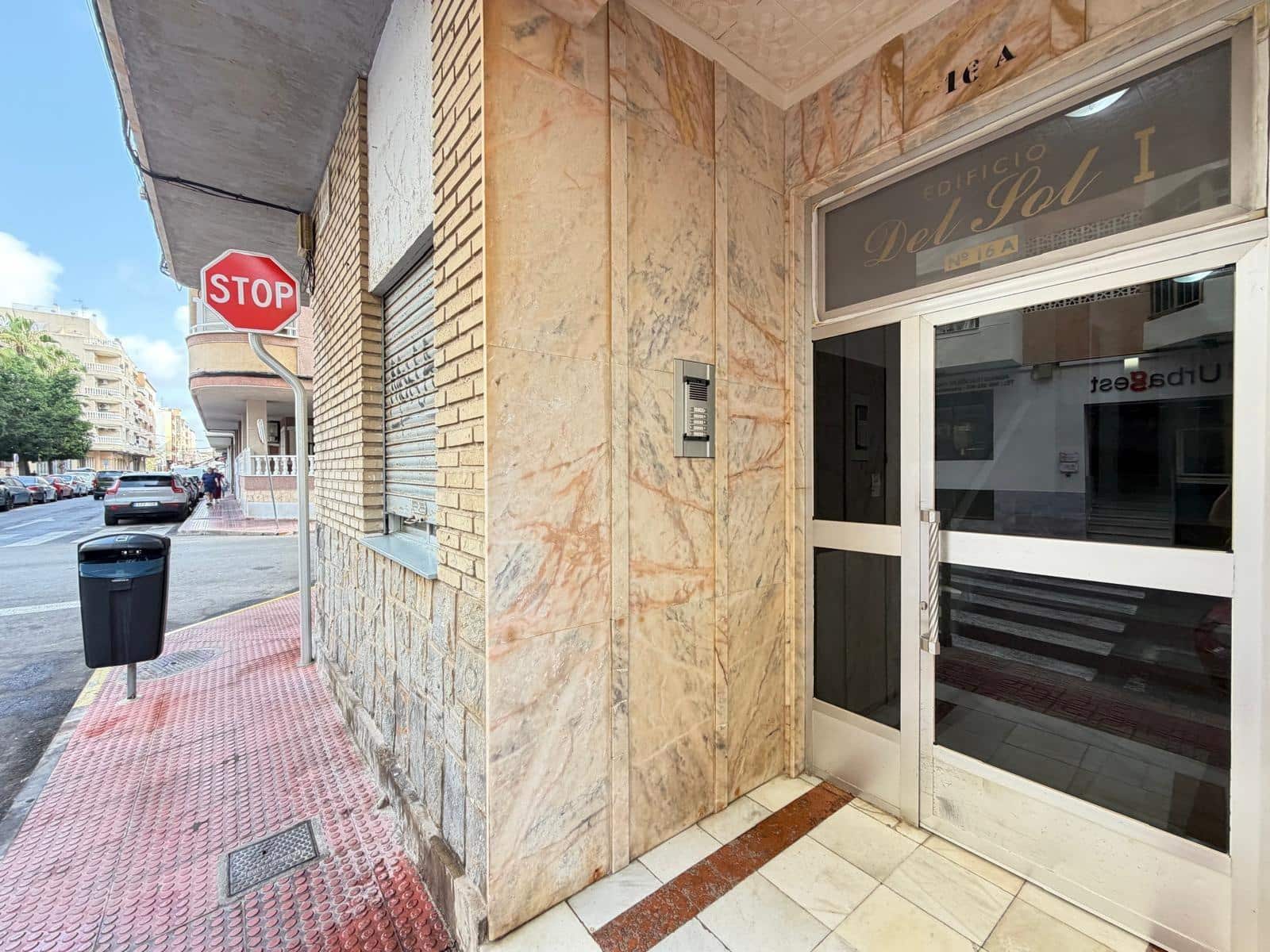 2 soverom Leilighet til salgs i Torrevieja - € 168 000 (Ref: 10013380)
