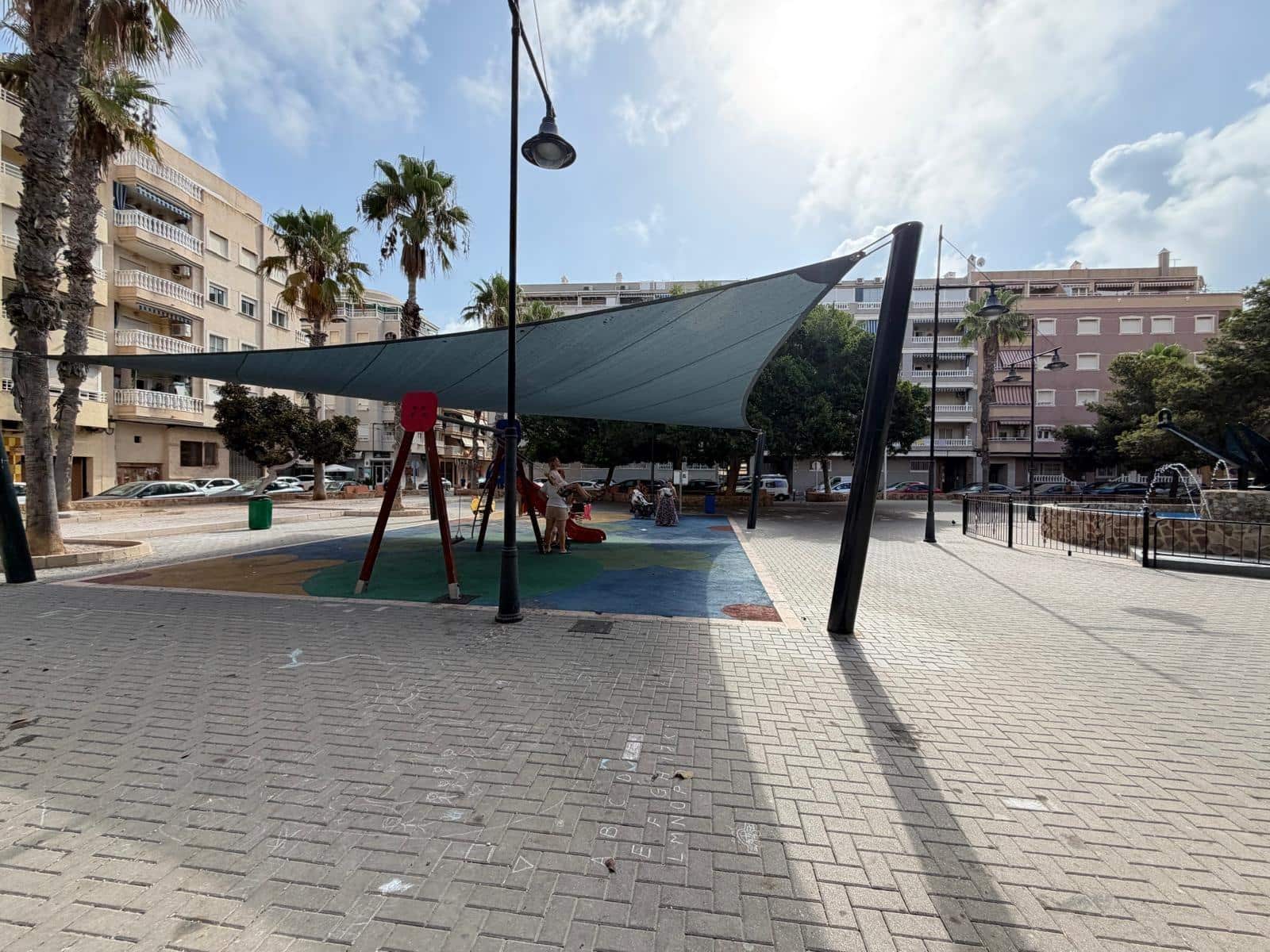 2 soverom Leilighet til salgs i Torrevieja - € 168 000 (Ref: 10013380)