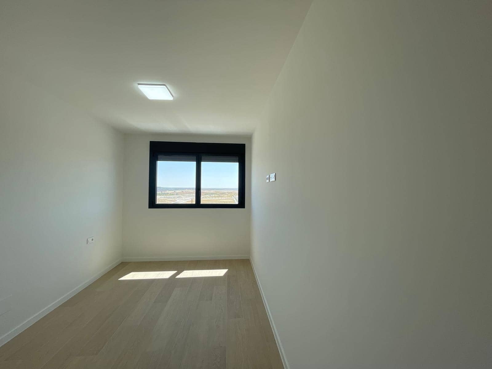 Appartement de 3 chambres à louer à Madrid ville avec piscine garage - 1 795 € (Ref: 10014177)