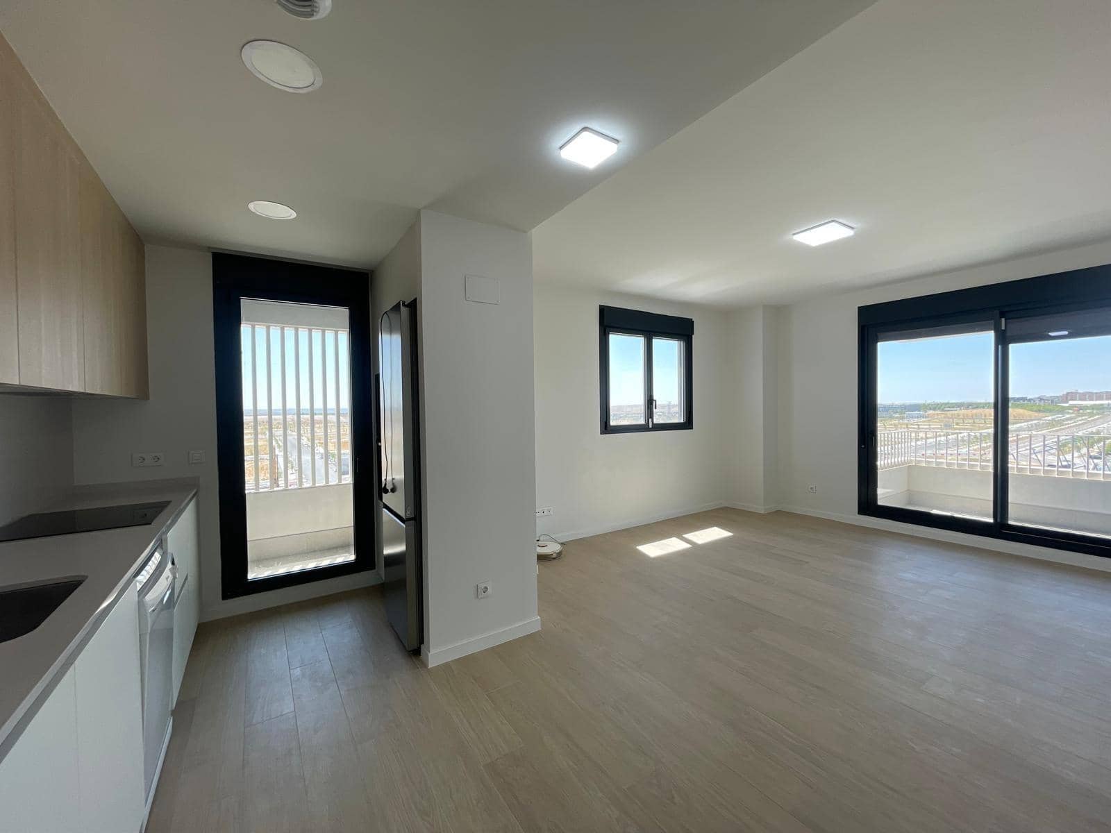 Appartement de 3 chambres à louer à Madrid ville avec piscine garage - 1 795 € (Ref: 10014177)