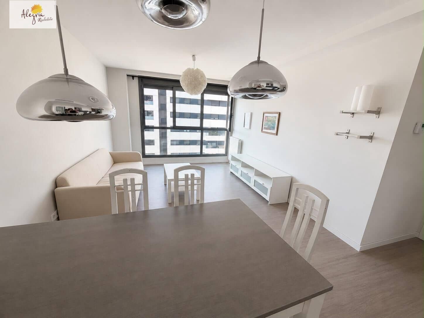 2 soveværelse Lejlighed til leje i Valencia by med swimmingpool garage - € 1.700 (Ref: 10014180)