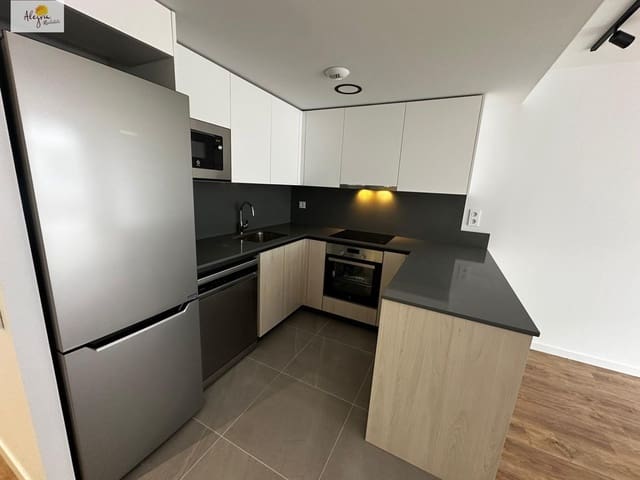 2 sovrum Lägenhet att hyra i Valencia stad - 1 500 € (Ref: 10014182)