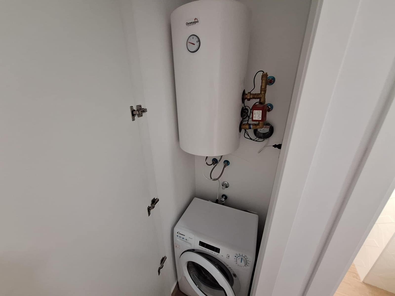 2 bedroom Apartment for rent in Torrevieja with pool garage - € 1,300 (Ref: 10014183)