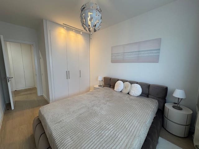 Appartement de 1 chambre à louer à Madrid ville avec piscine garage - 1 500 € (Ref: 10014184)