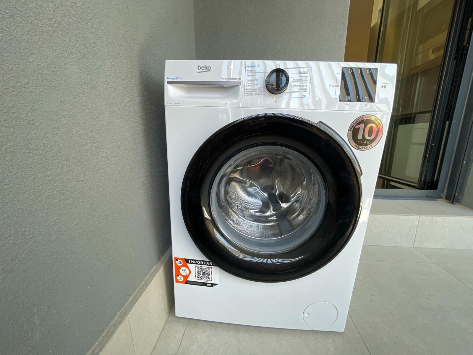 Appartement de 1 chambre à louer à Madrid ville avec piscine garage - 1 500 € (Ref: 10014184)