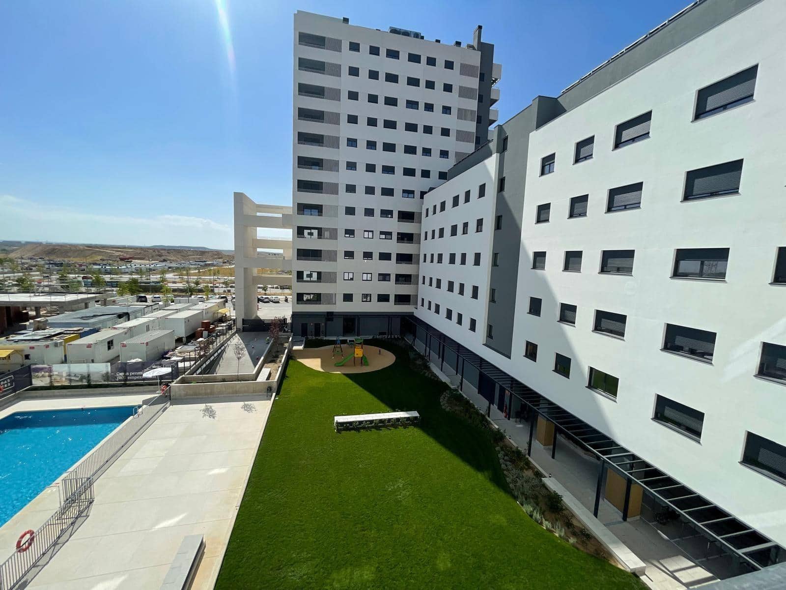 Appartement de 1 chambre à louer à Madrid ville avec piscine garage - 1 500 € (Ref: 10014184)