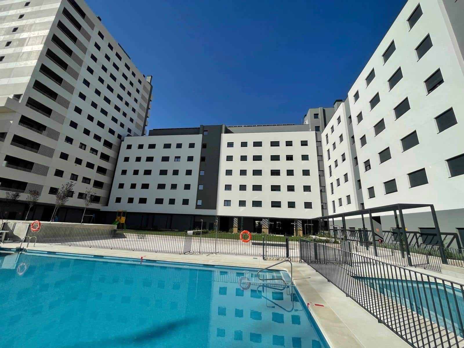 Appartement de 1 chambre à louer à Madrid ville avec piscine garage - 1 500 € (Ref: 10014184)