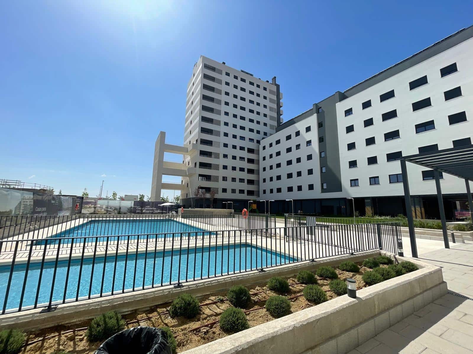 Appartement de 1 chambre à louer à Madrid ville avec piscine garage - 1 500 € (Ref: 10014184)