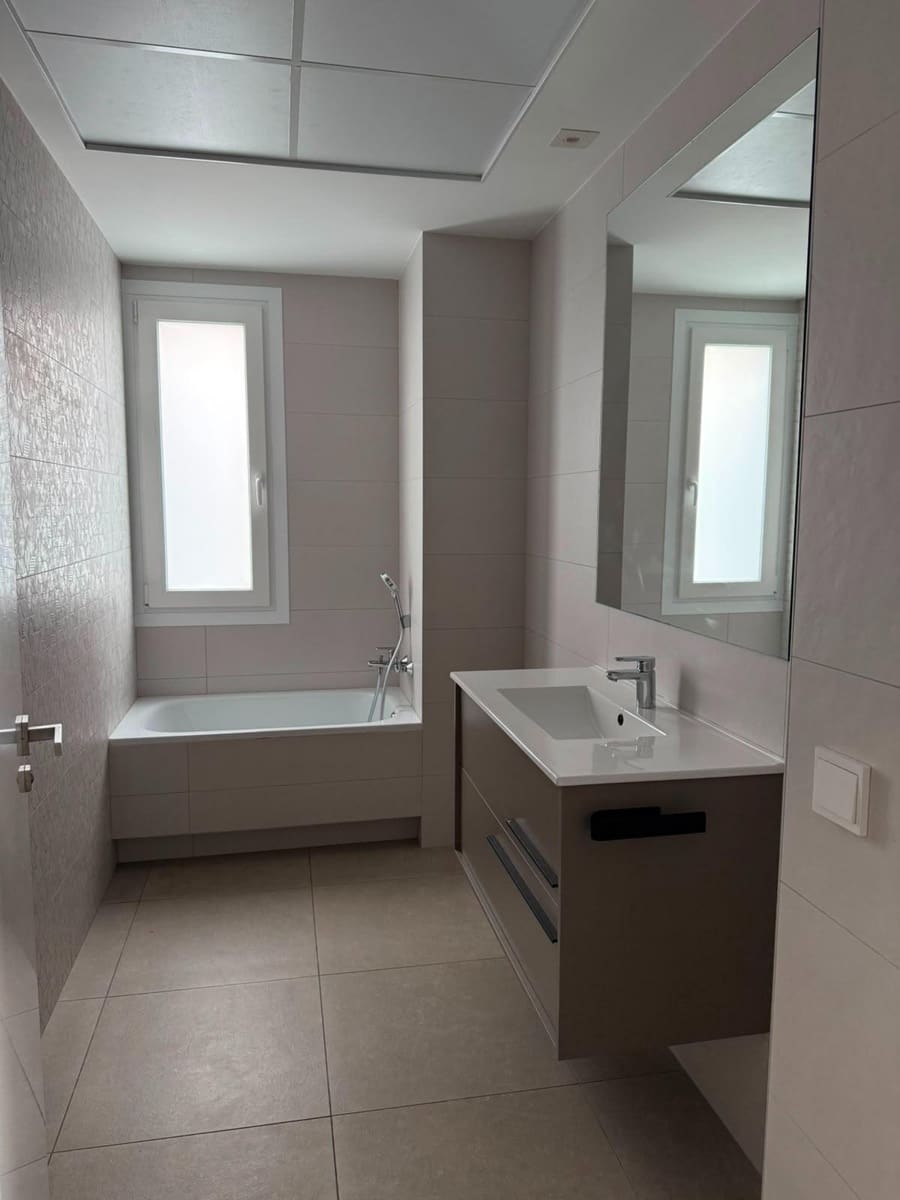 6 makuuhuone Huvila vuokrattavana paikassa Finestrat - 5 500 € (Ref: 10014186)