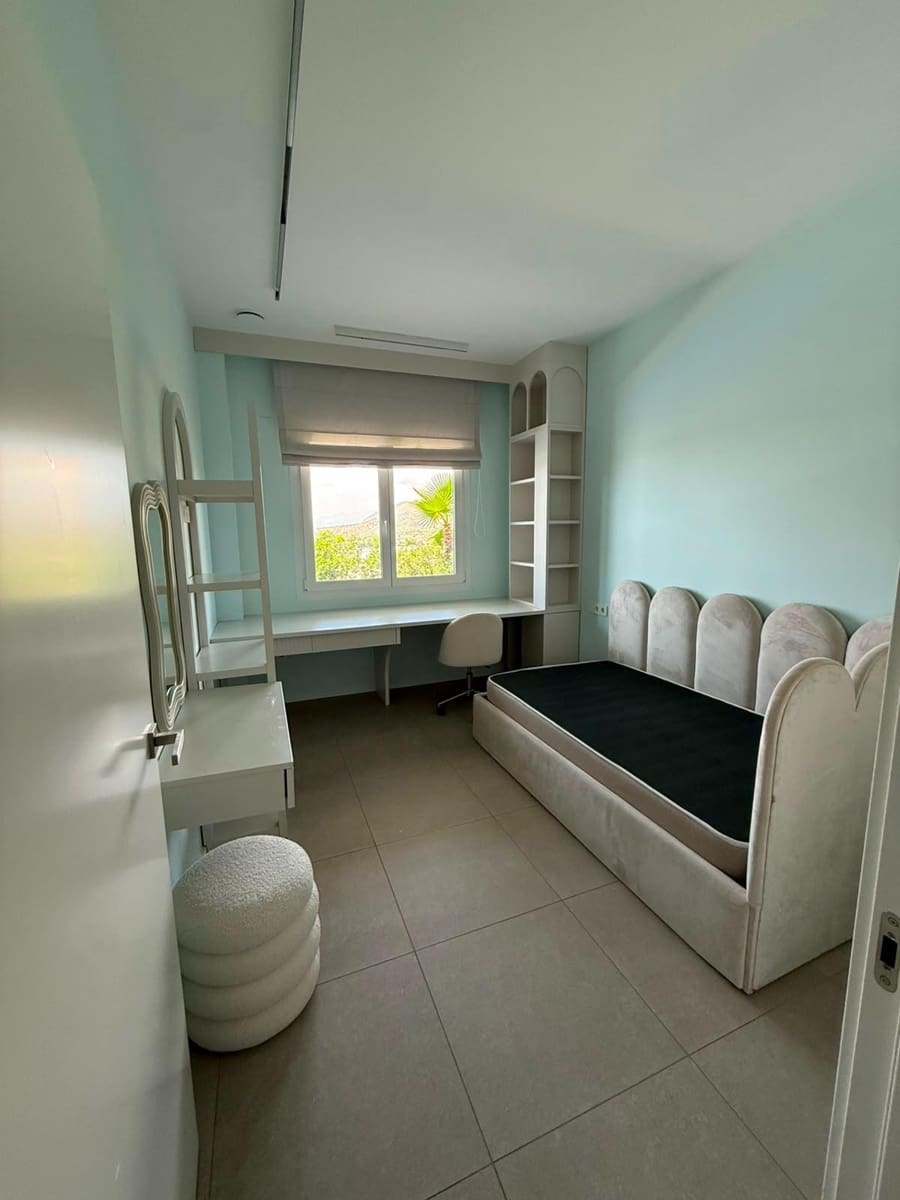 6 makuuhuone Huvila vuokrattavana paikassa Finestrat - 5 500 € (Ref: 10014186)