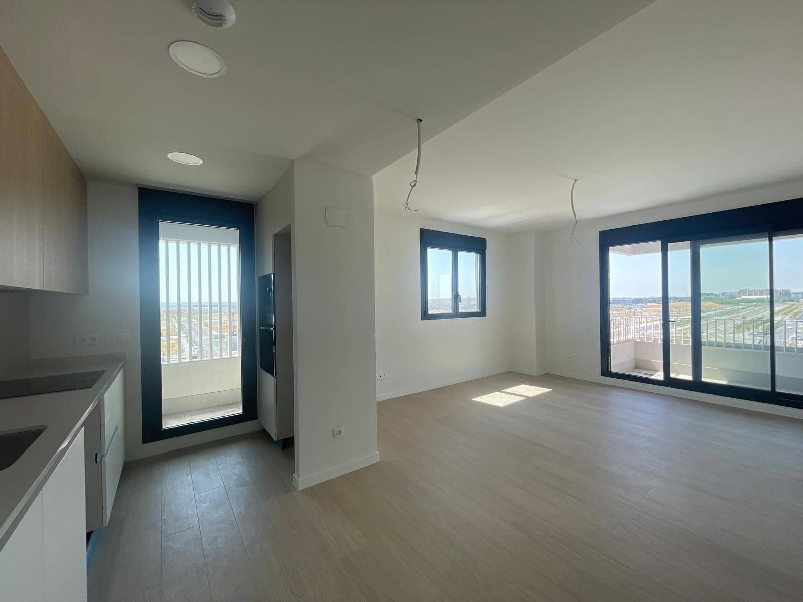 3 soverom Leilighet til leie i Madrid by med svømmebasseng garasje - € 1 800 (Ref: 10014187)