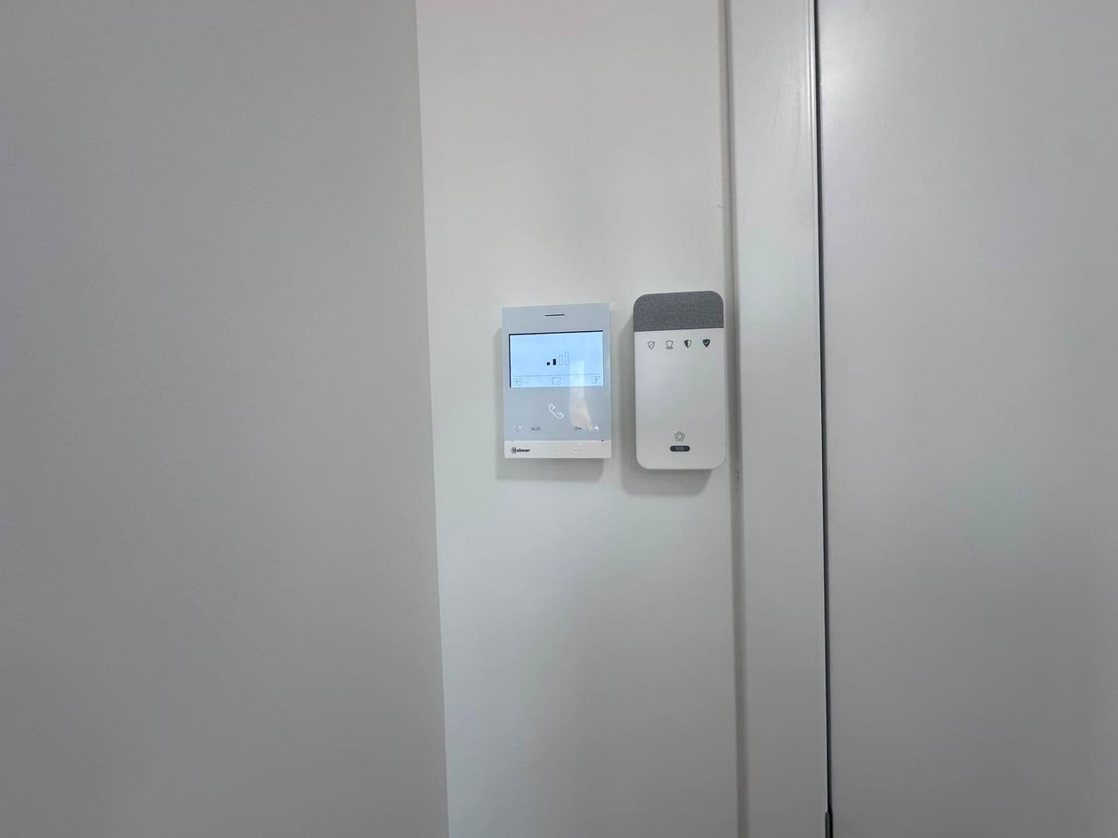 3 soverom Leilighet til leie i Madrid by med svømmebasseng garasje - € 1 800 (Ref: 10014187)