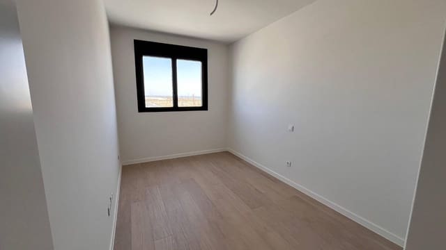 3 sovrum Lägenhet att hyra i Madrid stad med pool garage - 1 800 € (Ref: 10014189)