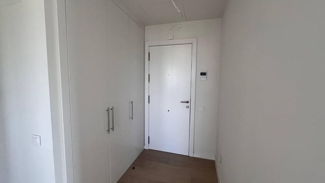3 sovrum Lägenhet att hyra i Casco Histórico de Vicálvaro, Madrid stad med pool garage - 1 800 € (Ref: 10014190)