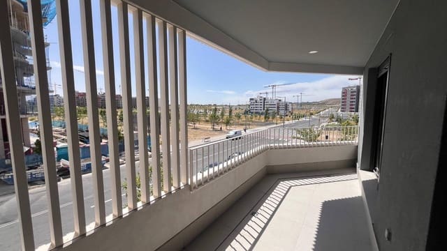 3 sovrum Lägenhet att hyra i Casco Histórico de Vicálvaro, Madrid stad med pool garage - 1 800 € (Ref: 10014190)