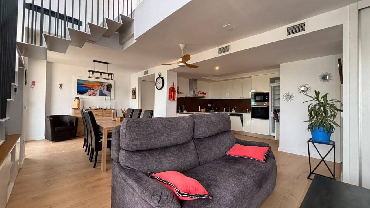 2 bedroom Penthouse for rent in La Villajoyosa / Vila Joiosa with pool garage - € 2,500 (Ref: 10014191)