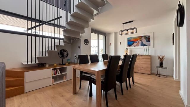 Ático de 2 habitaciones en La Villajoyosa / Vila Joiosa en alquiler con piscina garaje - 2.500 € (Ref: 10014191)