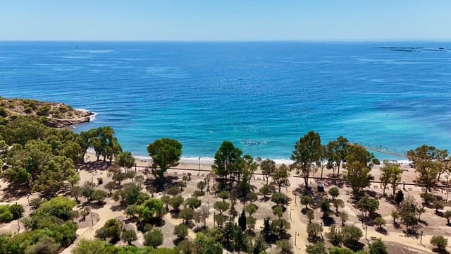 2 bedroom Penthouse for rent in La Villajoyosa / Vila Joiosa with pool garage - € 2,500 (Ref: 10014191)