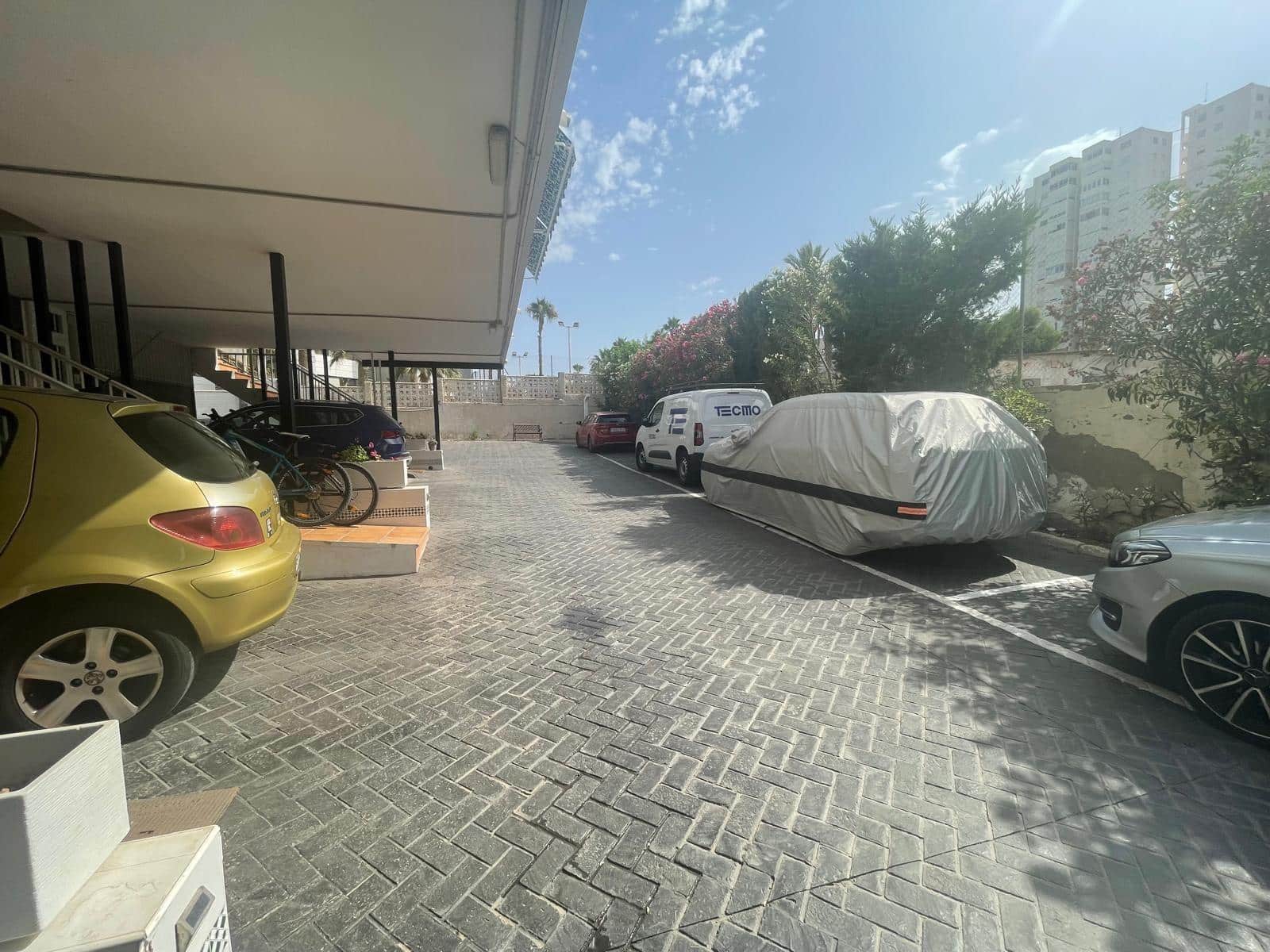 2 makuuhuone Huoneisto vuokrattavana paikassa Playa de San Juan mukana 
autotalli - 1 350 € (Ref: 10014193)