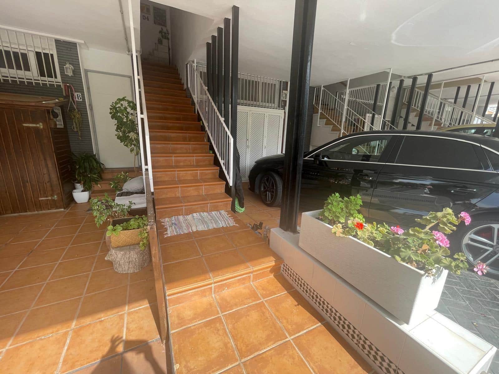2 makuuhuone Huoneisto vuokrattavana paikassa Playa de San Juan mukana 
autotalli - 1 350 € (Ref: 10014193)