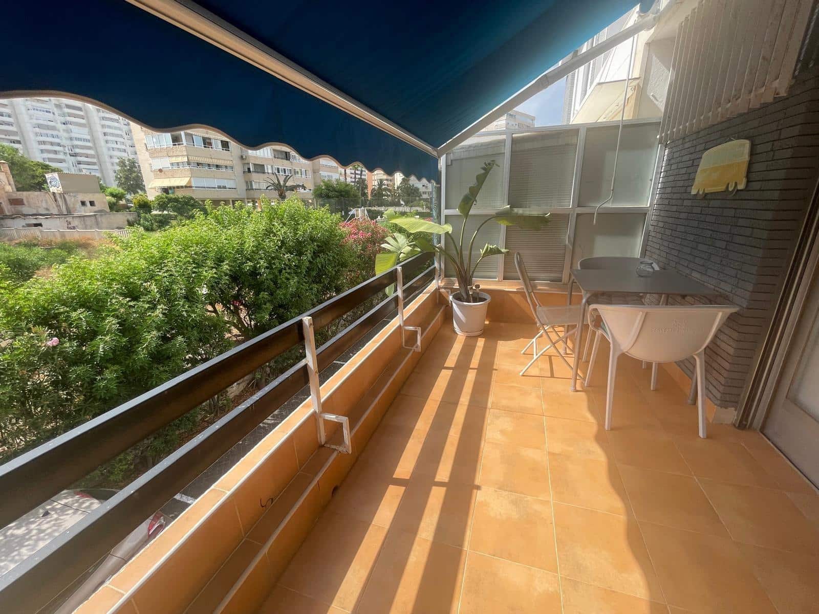 2 makuuhuone Huoneisto vuokrattavana paikassa Playa de San Juan mukana 
autotalli - 1 350 € (Ref: 10014193)