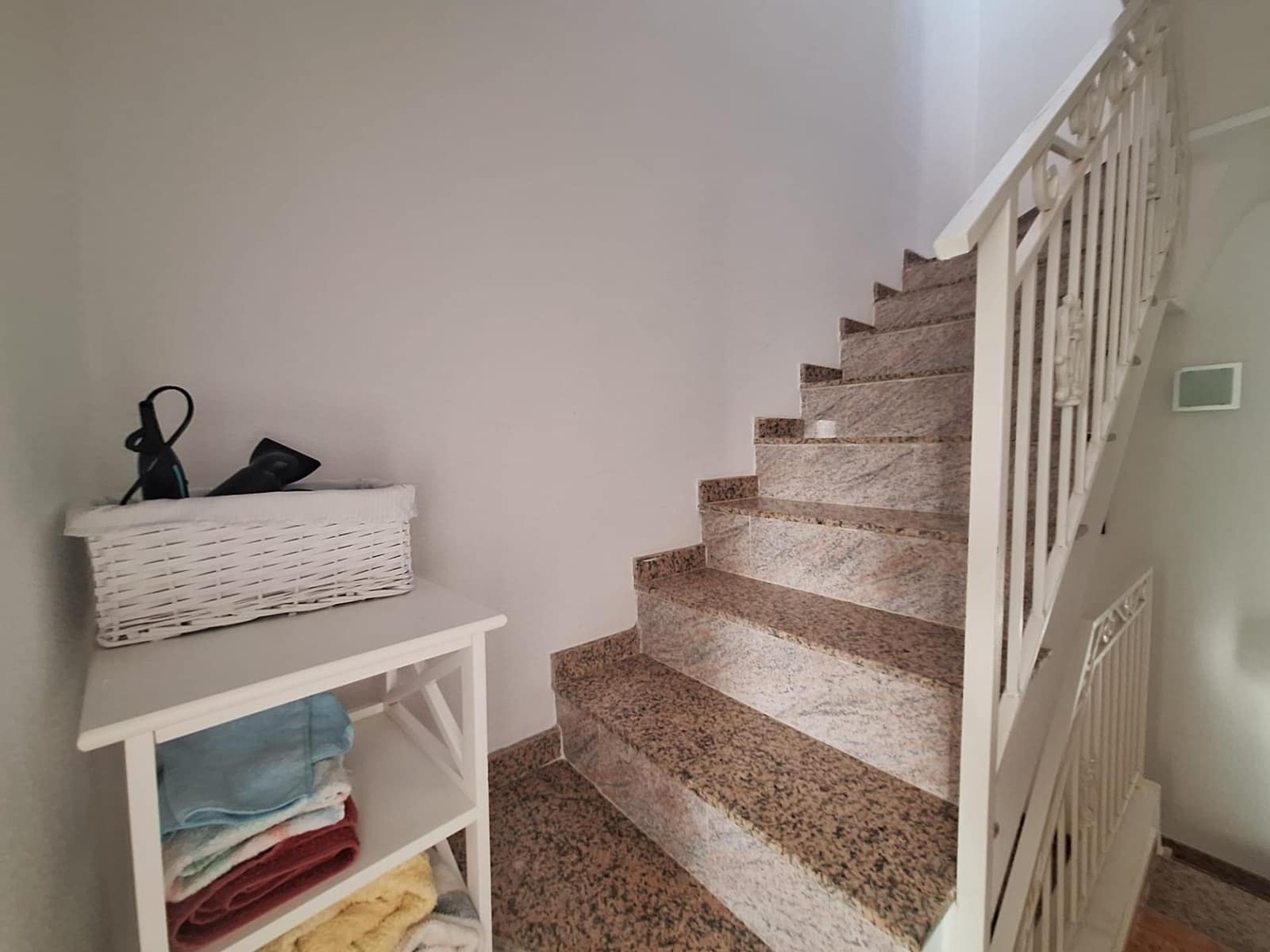 3 sovrum Radhus att hyra i Orihuela Costa med pool garage - 1 300 € (Ref: 10014194)