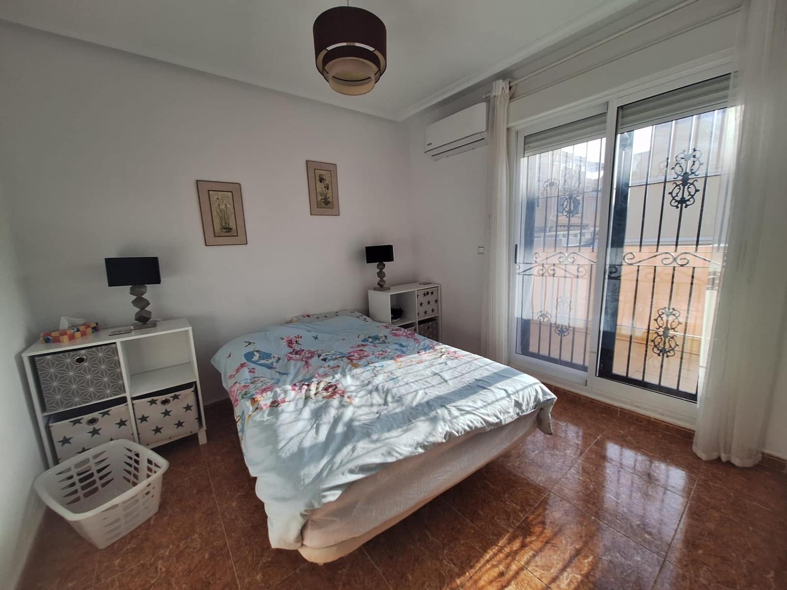 3 sovrum Radhus att hyra i Orihuela Costa med pool garage - 1 300 € (Ref: 10014194)