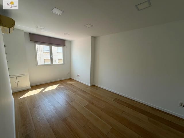 Bureau à louer à El Pla del Remei, Valence ville - 1 200 € (Ref: 10014196)