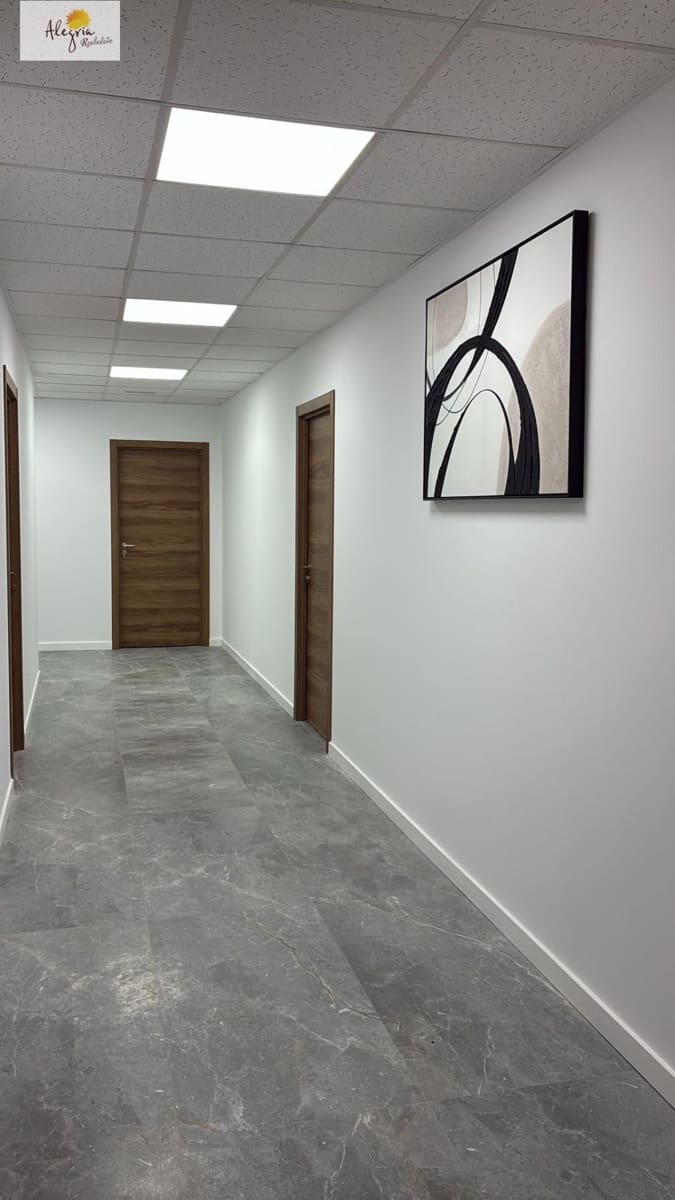 Kontor att hyra i Valencia stad - 600 € (Ref: 10014197)