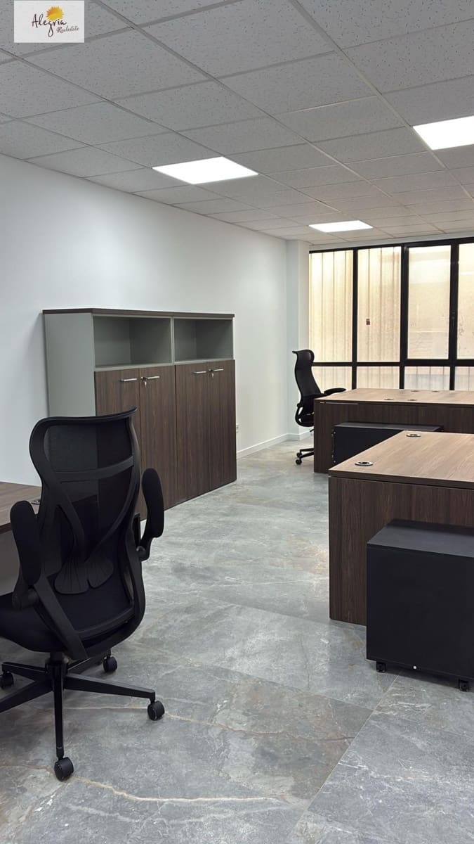 Kontor att hyra i Valencia stad - 600 € (Ref: 10014197)