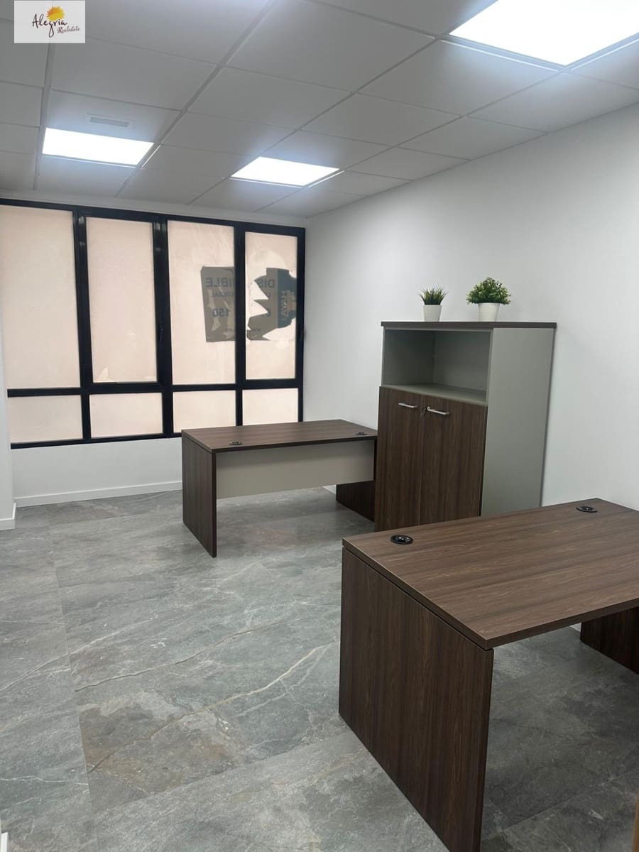 Kontor att hyra i Valencia stad - 600 € (Ref: 10014197)
