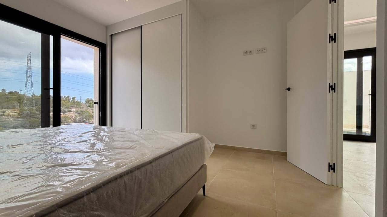 3 bedroom Townhouse for rent in Finestrat with pool garage - € 2,700 (Ref: 10014198)
