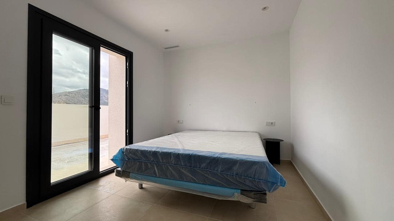 3 bedroom Townhouse for rent in Finestrat with pool garage - € 2,700 (Ref: 10014198)