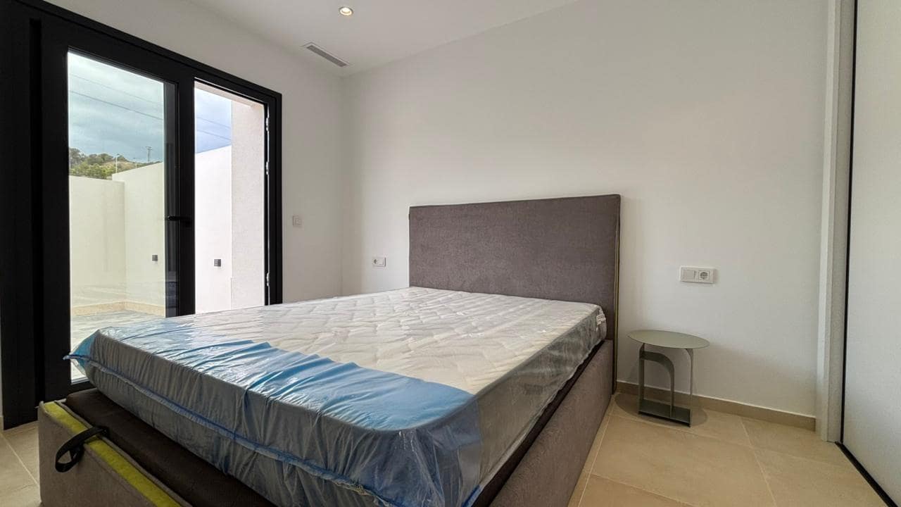 3 bedroom Townhouse for rent in Finestrat with pool garage - € 2,700 (Ref: 10014198)