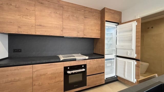 3 soveværelse Byhus til leje i Finestrat med swimmingpool garage - € 2.700 (Ref: 10014198)