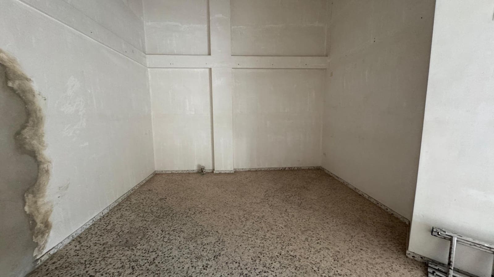 Commercieel te huur in Alicante stad - € 650 (Ref: 10014200)
