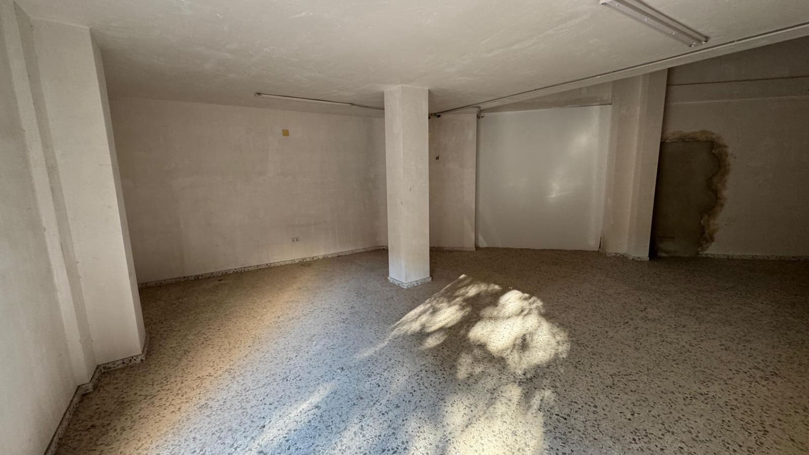 Commercieel te huur in Alicante stad - € 650 (Ref: 10014200)